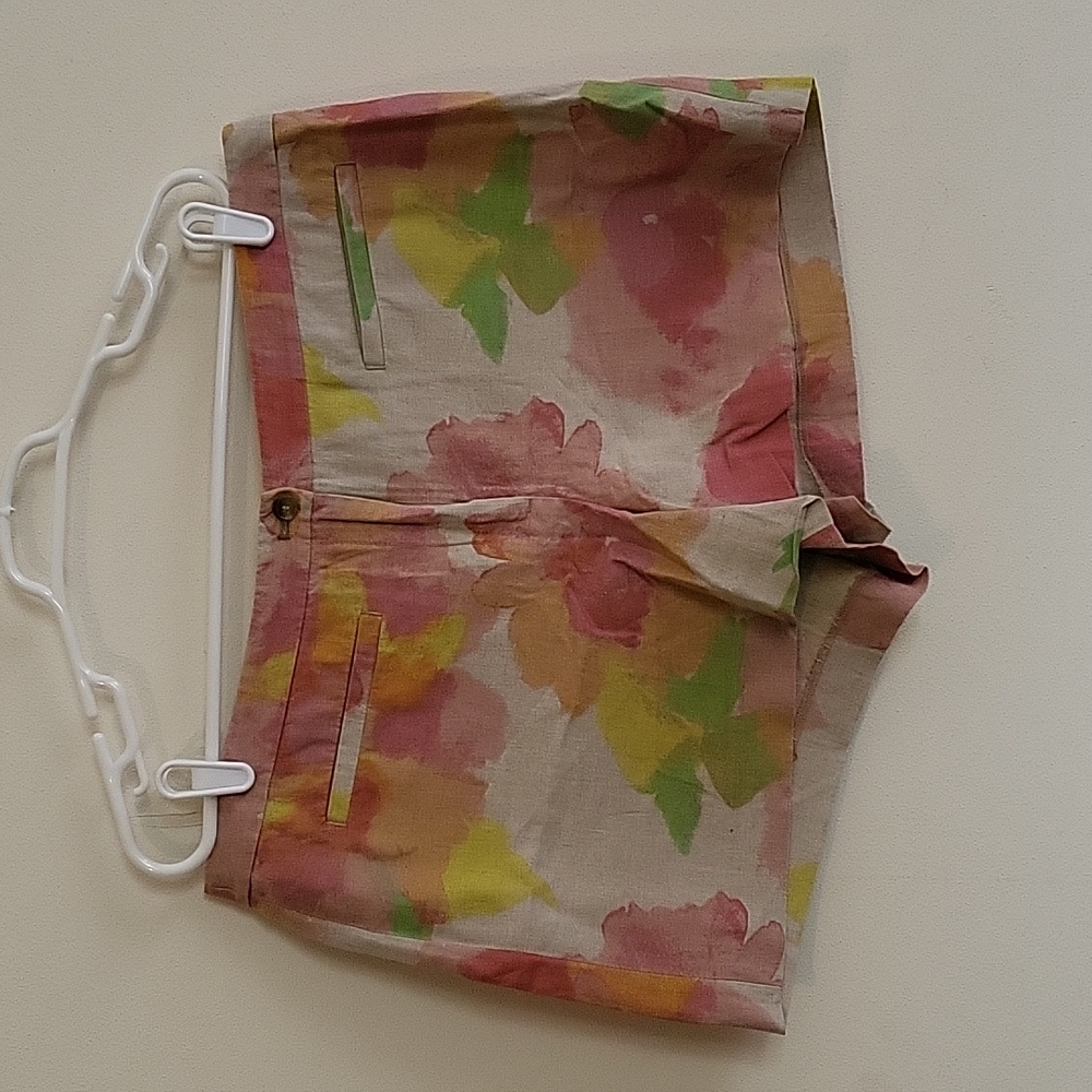 LOFT Women's Linen Shorts